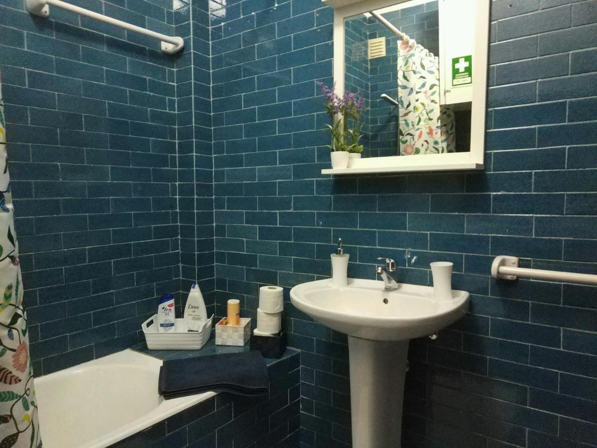 ! Free Parking Street ! Ground Floor With Washer! OOporto Exteriör bild